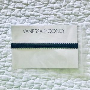 Vanessa Mooney Choker
